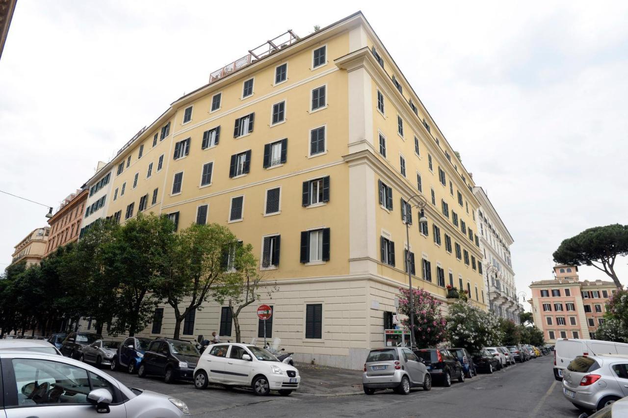 Mecenate Deluxe Colosseum Roma Exterior foto